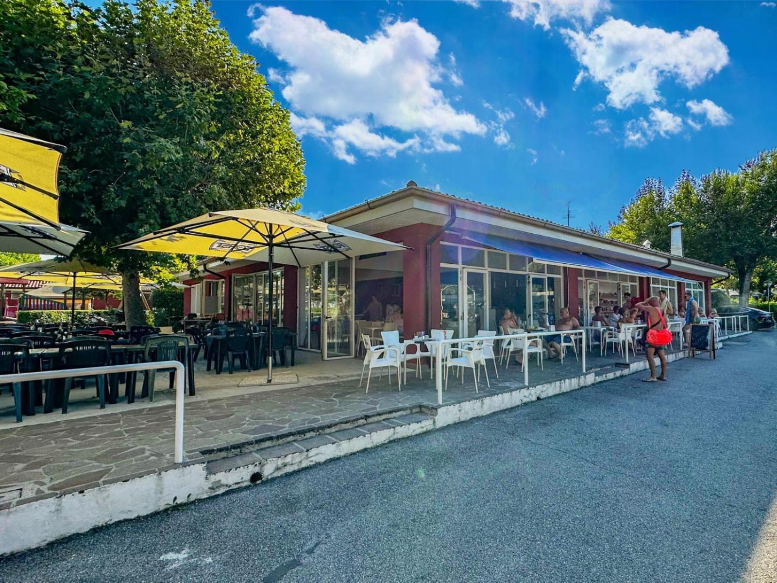 Sereno Camping Holiday Moniga del Garda Luaran gambar