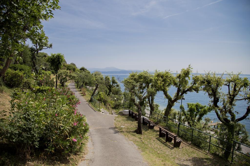 Sereno Camping Holiday Moniga del Garda Luaran gambar
